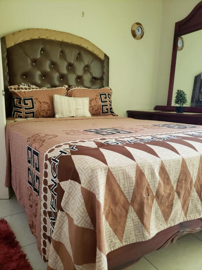 Spanish Town #1 Jacaranda Vacation Home מראה חיצוני תמונה