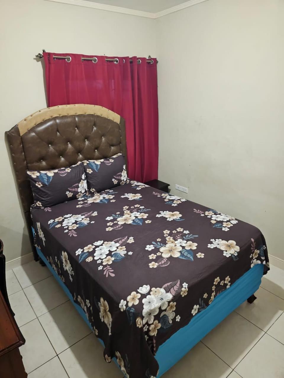 Spanish Town #1 Jacaranda Vacation Home מראה חיצוני תמונה